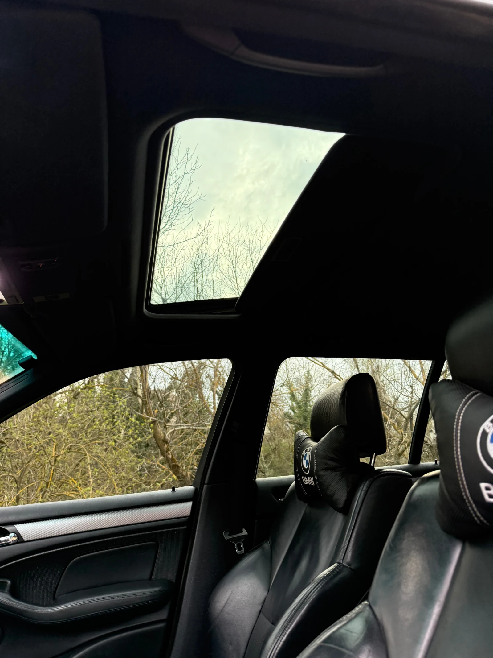 BMW 330, снимка 14 - Автомобили и джипове - 54058690