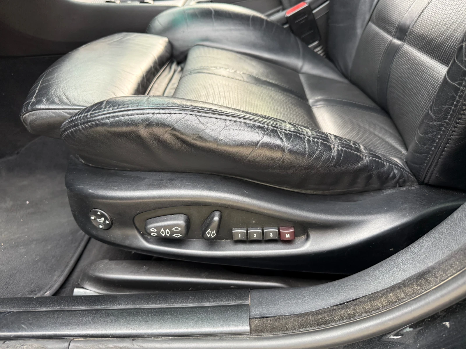 BMW 330, снимка 12 - Автомобили и джипове - 54058690