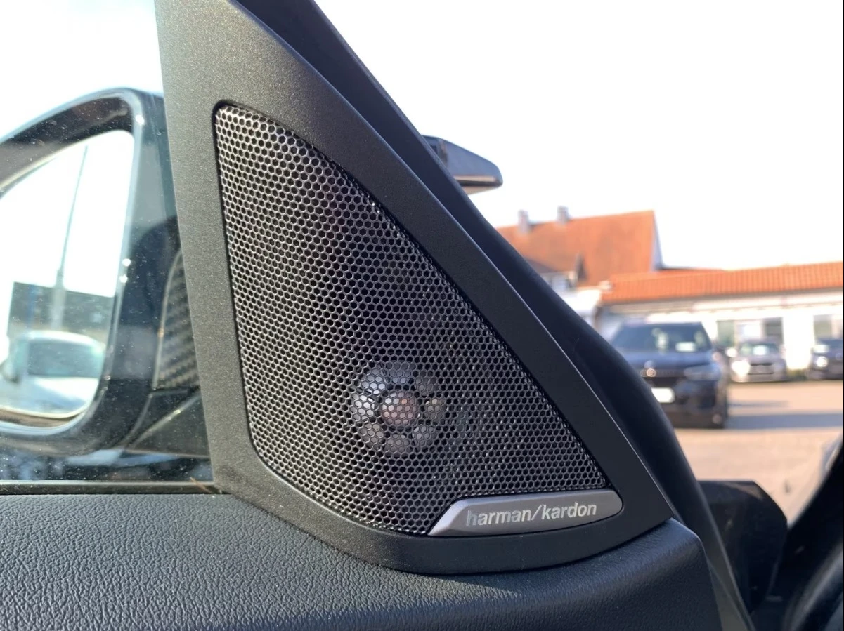 BMW i4 M50* xDrive* GranCoupe* Laser, снимка 8 - Автомобили и джипове - 54066121