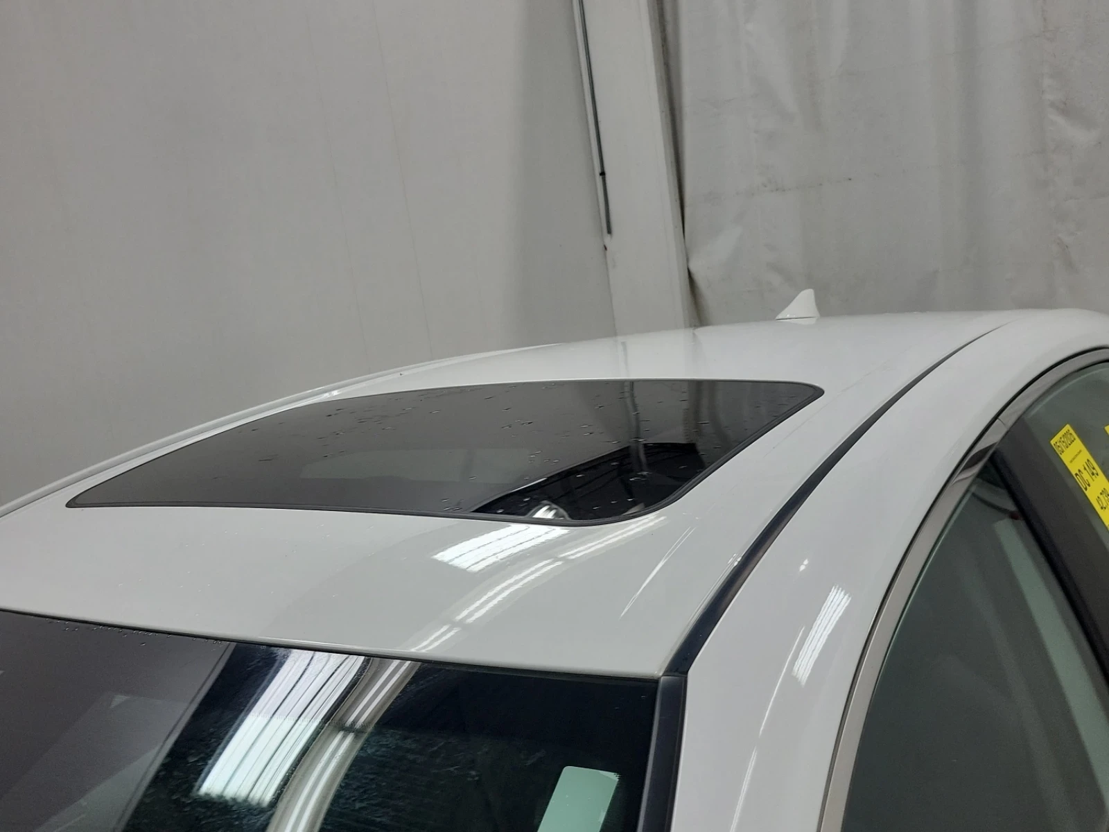 Toyota Camry SE * ПОДГРЕВ * ЧЕРЕН САЛОН * FWD * ЦЕНА ДО БГ * , снимка 6 - Автомобили и джипове - 54565394