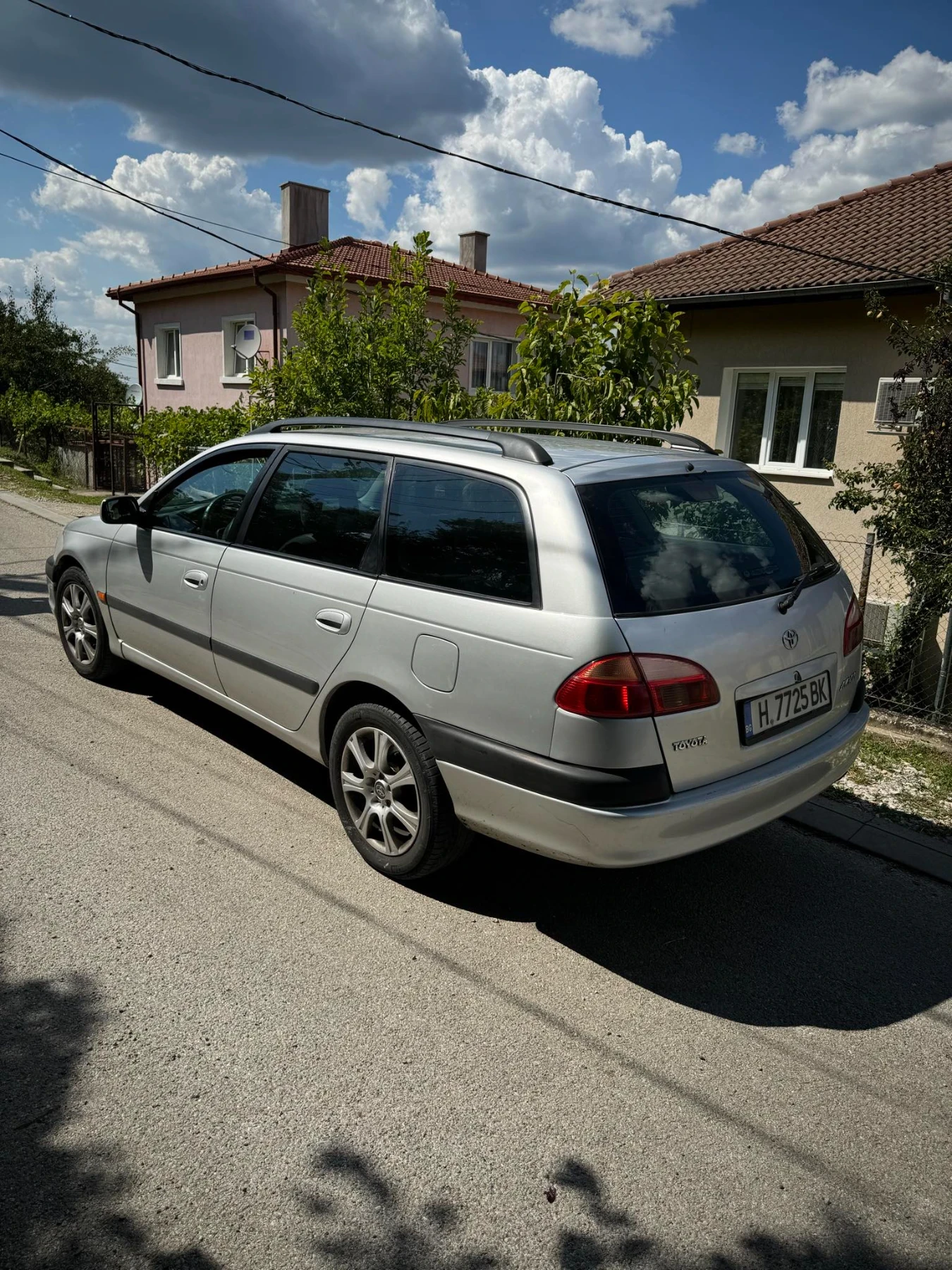 Toyota Avensis 2002, снимка 2 - Автомобили и джипове - 54635078
