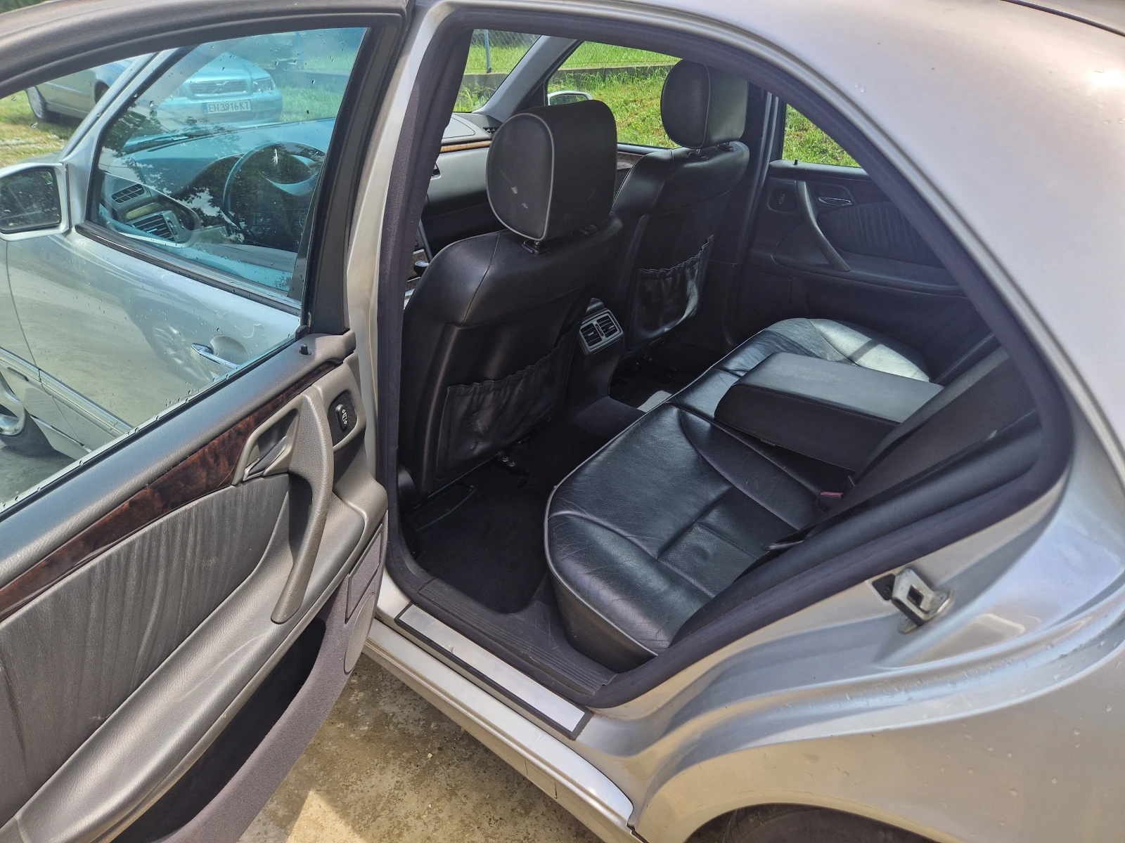 Mercedes-Benz E 200 Kompressor Газ.Инж, снимка 7 - Автомобили и джипове - 54783368