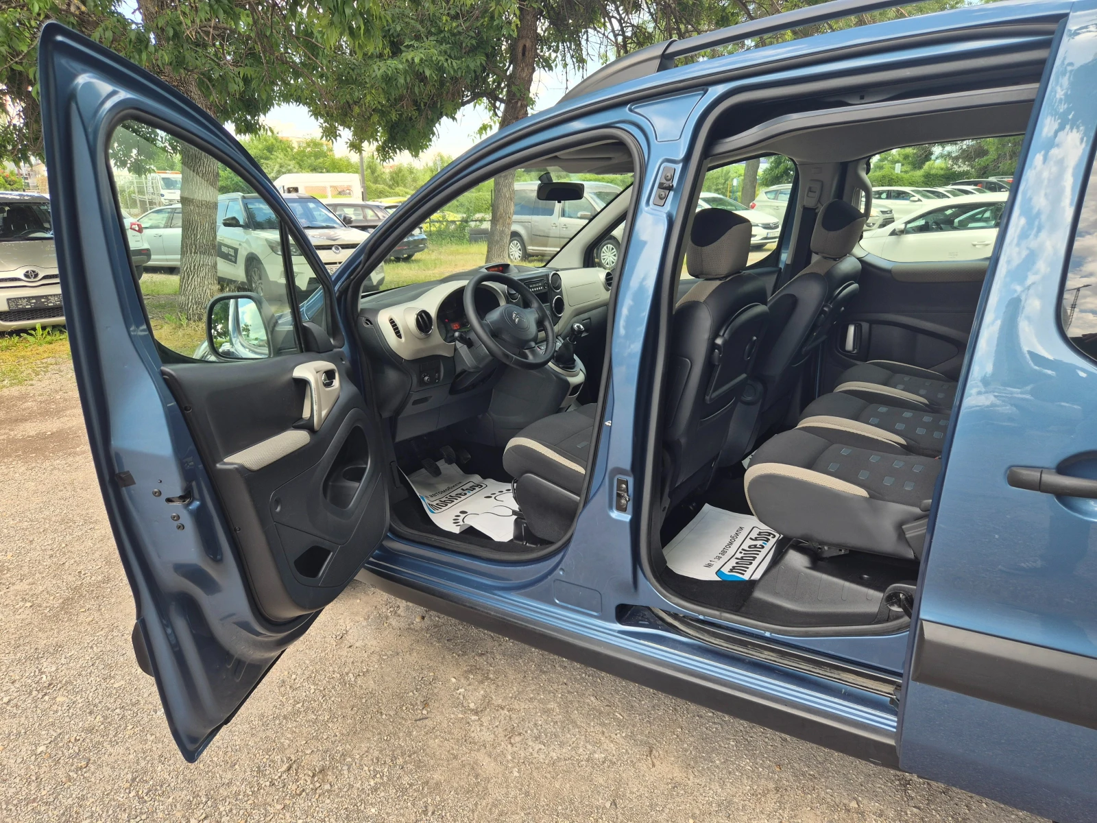 Citroen Berlingo 1.6i ПЪТНИЧЕСКИ 2БРОЯ СТР. ВРАТИ 7 МЕСТА, снимка 8 - Автомобили и джипове - 54916268