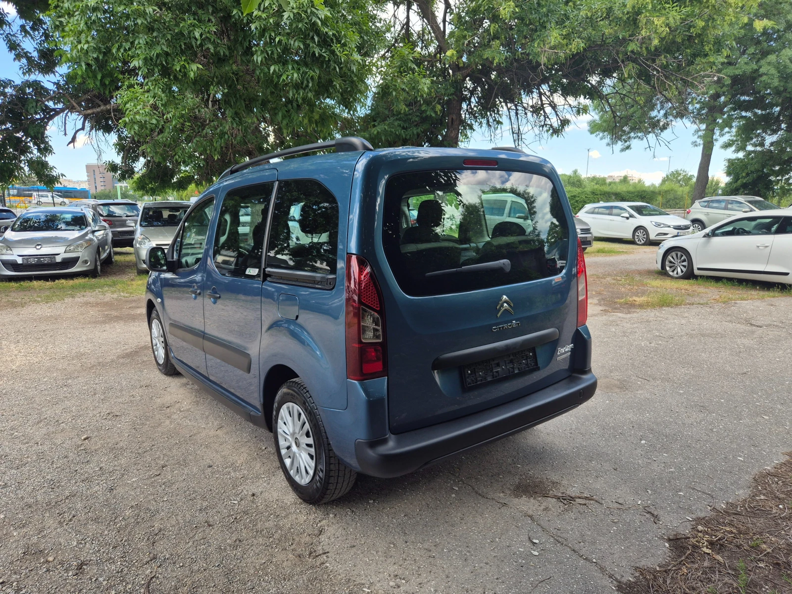 Citroen Berlingo 1.6i ПЪТНИЧЕСКИ 2БРОЯ СТР. ВРАТИ 7 МЕСТА, снимка 6 - Автомобили и джипове - 54916268