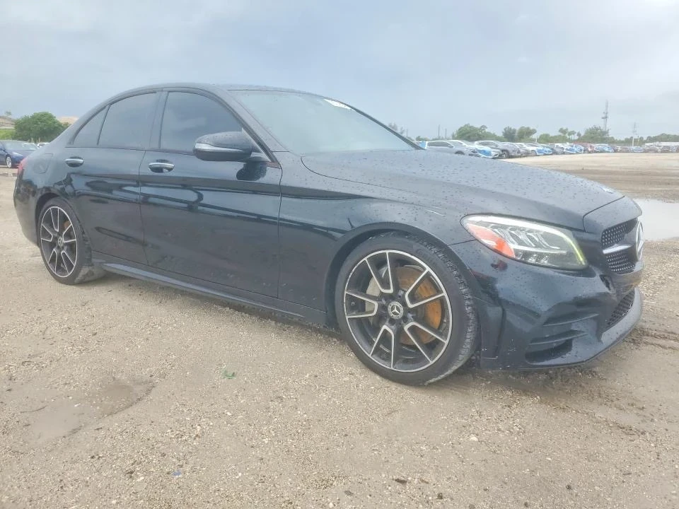 Mercedes-Benz C 300, снимка 3 - Автомобили и джипове - 55076610