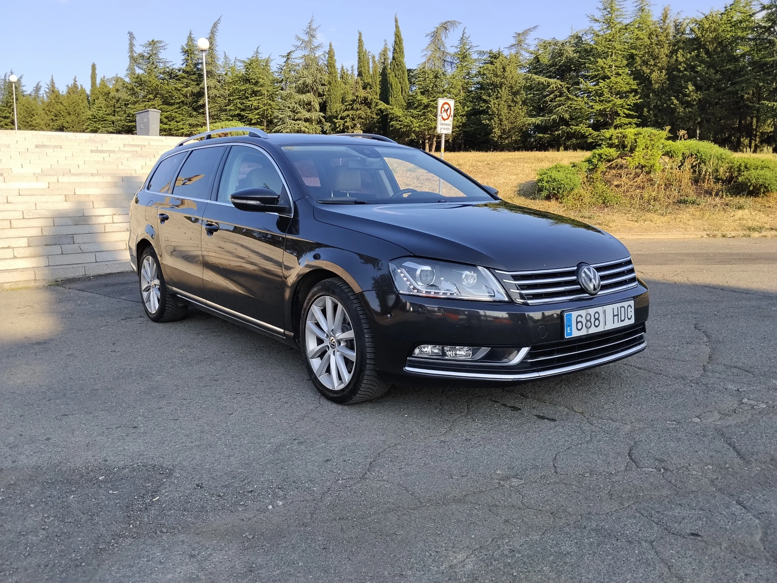 VW Passat B7/2.0 TDI 170 4Motion/Highline/Distronic AAC/DVD, снимка 2 - Автомобили и джипове - 55436091