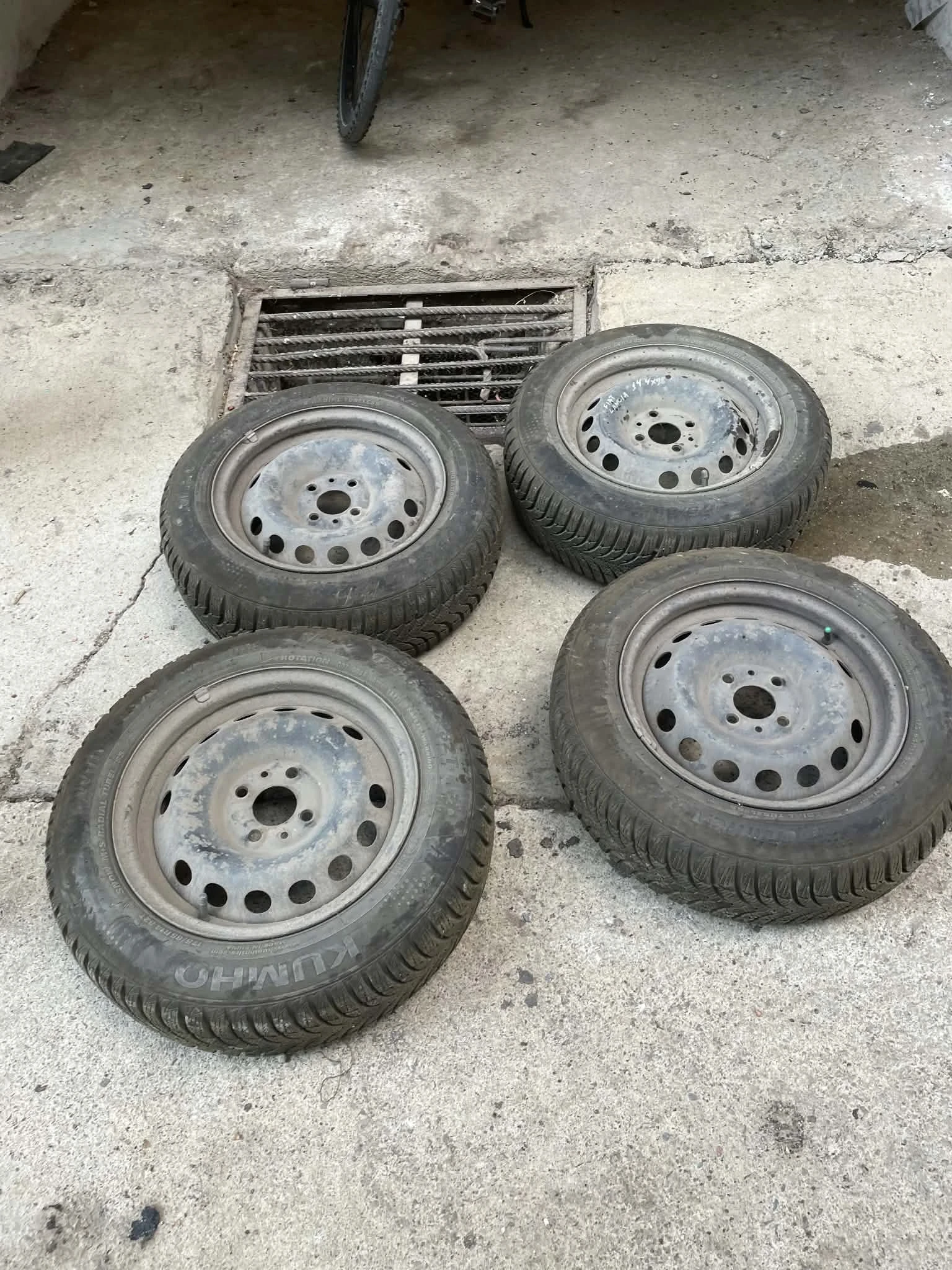 Ford Ka, снимка 15 - Автомобили и джипове - 55853062