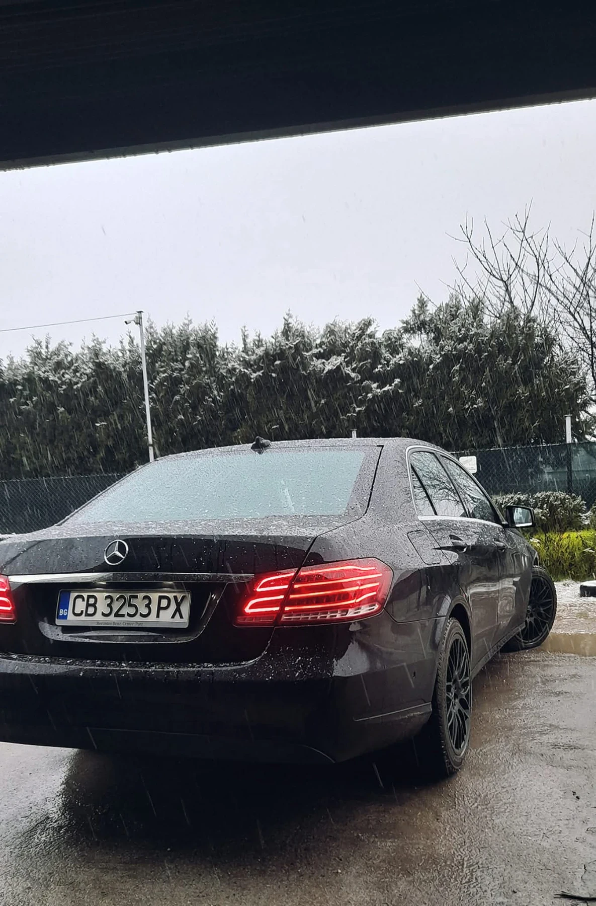 Mercedes-Benz E 200 Не, снимка 3 - Автомобили и джипове - 56130343