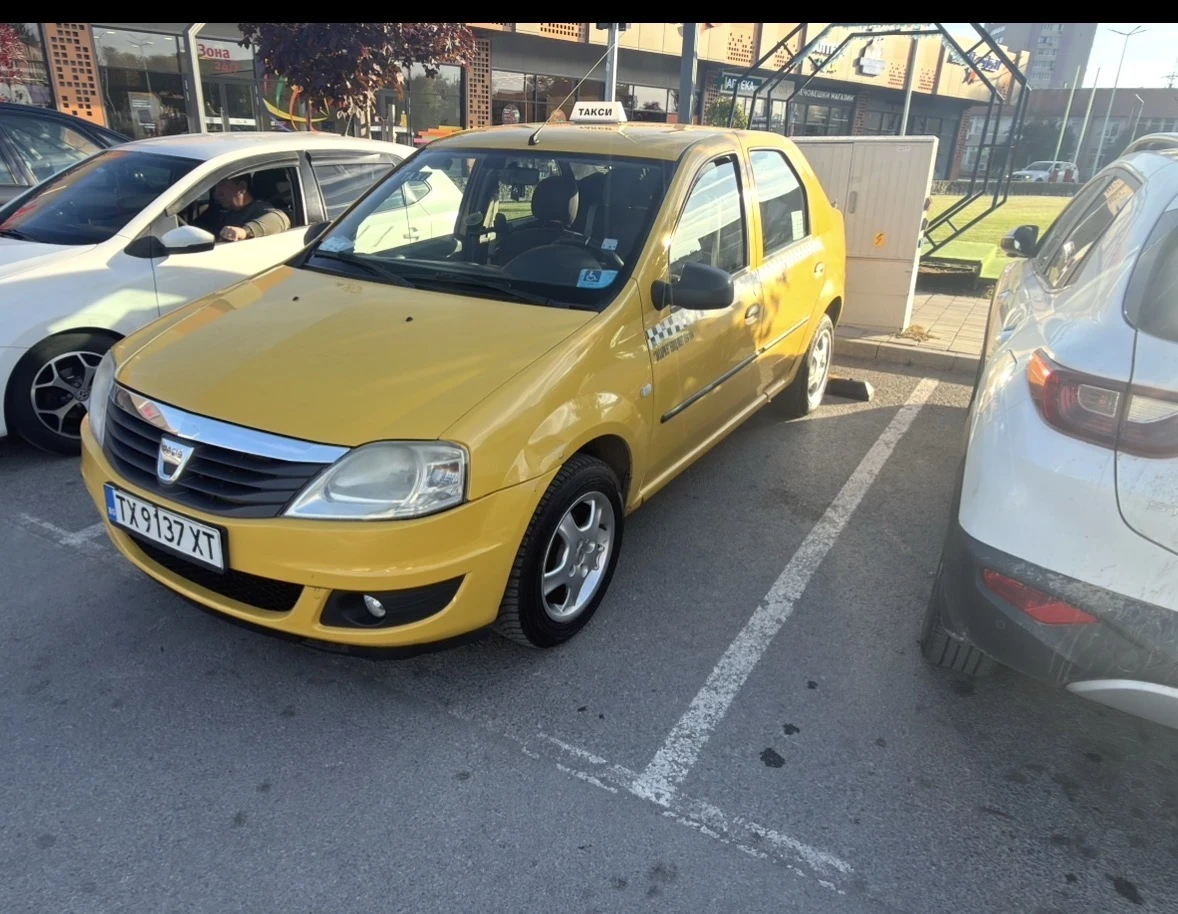 Dacia Logan, снимка 2 - Автомобили и джипове - 56404239