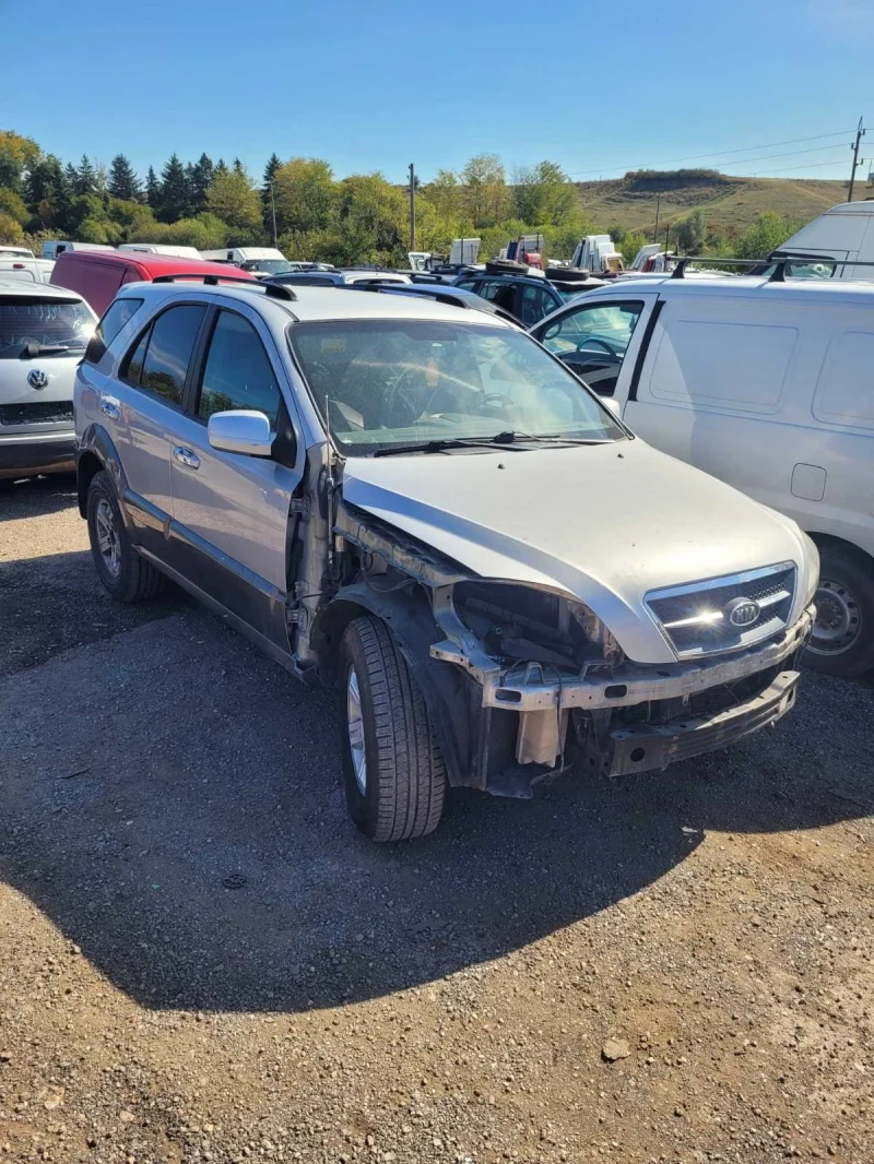 Kia Sorento 2.5crdi/на части , снимка 2 - Автомобили и джипове - 47513669