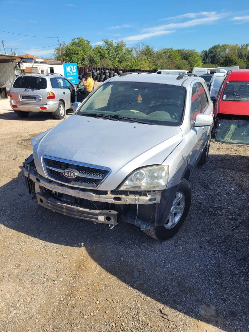 Kia Sorento 2.5crdi/на части , снимка 1 - Автомобили и джипове - 47513669