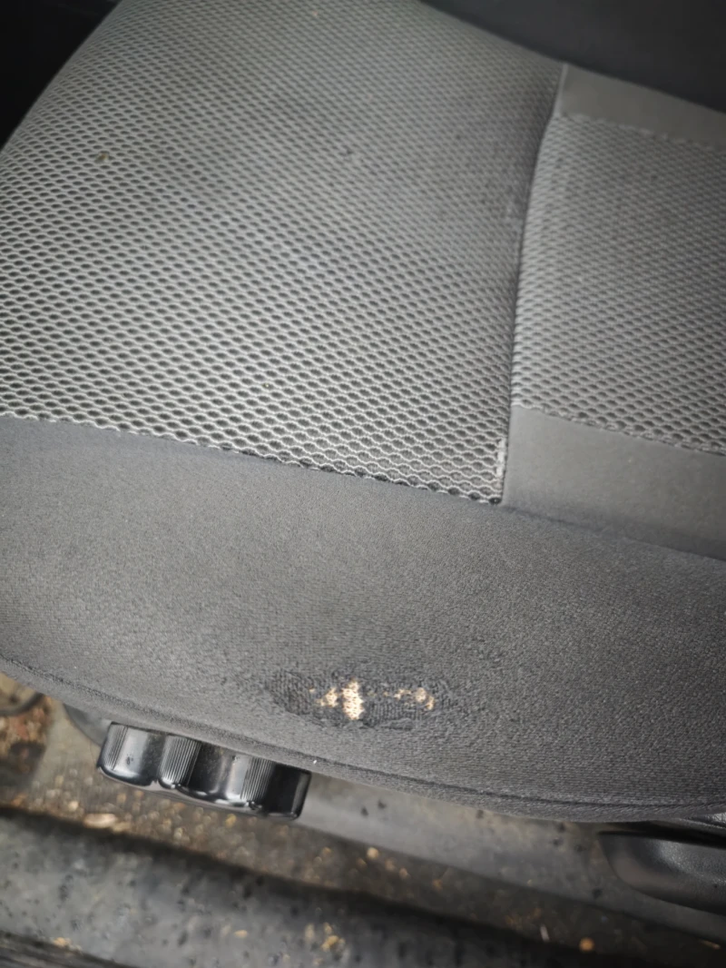 Toyota Rav4, снимка 15 - Автомобили и джипове - 53054968