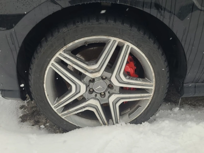 Mercedes-Benz ML 63 AMG * CARFAX * БЕЗ ПЪРВОНАЧАЛНА ВНОСКА, снимка 6 - Автомобили и джипове - 53091860