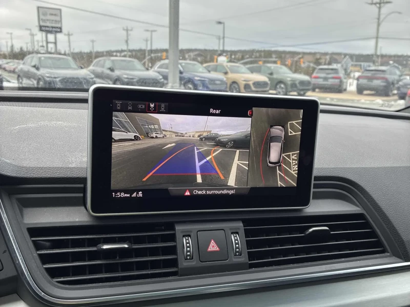 Audi Q5 2.0T* PREMIUM* PLUS* ДИГИТАЛНО* ТАБЛО* 360КАМЕРА* , снимка 8 - Автомобили и джипове - 53333284