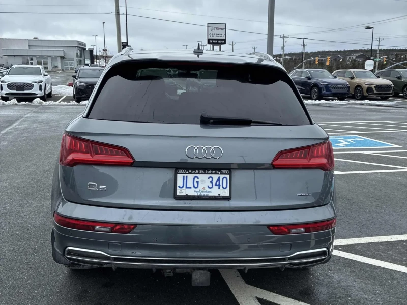 Audi Q5 2.0T* PREMIUM* PLUS* ДИГИТАЛНО* ТАБЛО* 360КАМЕРА* , снимка 5 - Автомобили и джипове - 53333284