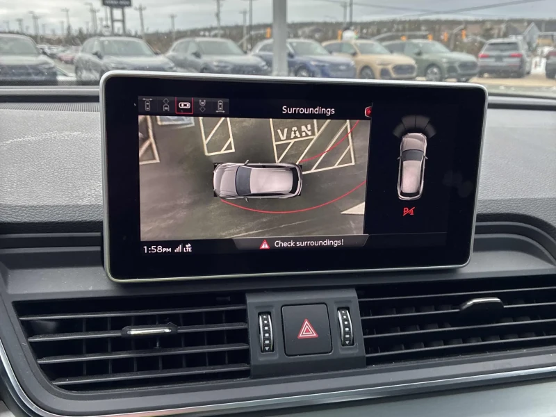 Audi Q5 2.0T* PREMIUM* PLUS* ДИГИТАЛНО* ТАБЛО* 360КАМЕРА* , снимка 9 - Автомобили и джипове - 53333284