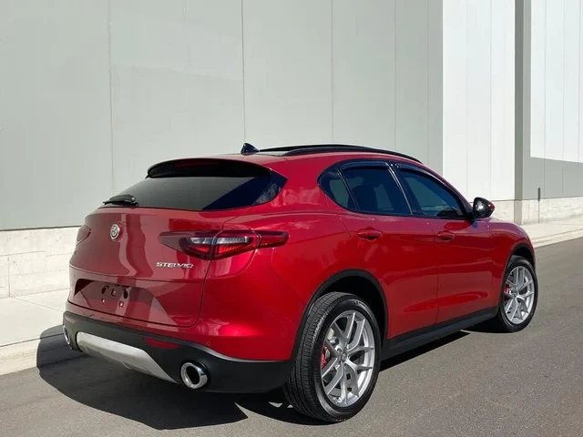 Alfa Romeo Stelvio Ti Sport AWD !SPECIAL! PANO/CAM/CARBON, снимка 5 - Автомобили и джипове - 55011917