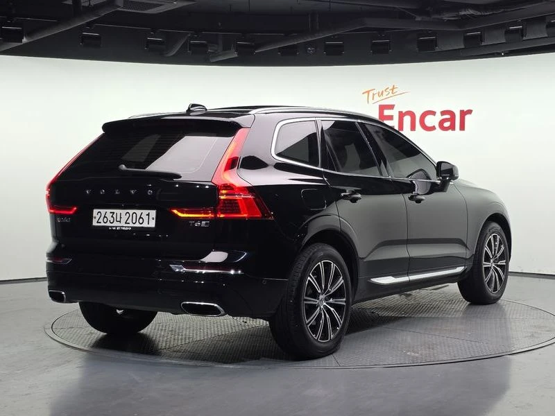 Volvo XC60 T6 Inscription| 320к.с., снимка 2 - Автомобили и джипове - 56210169