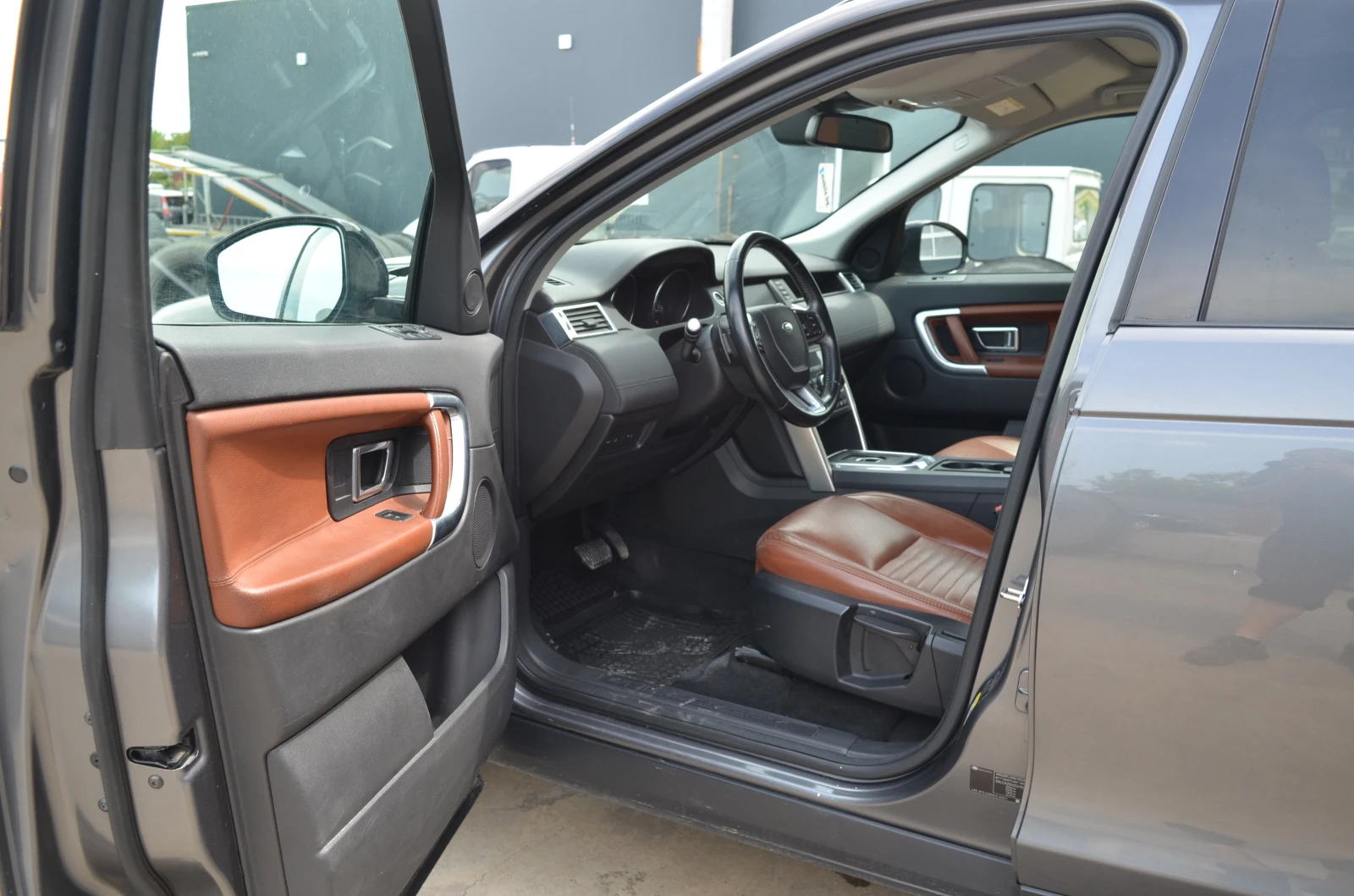 Land Rover Discovery Sport 2.0 D NAVI--AVTOMAT - изображение 4