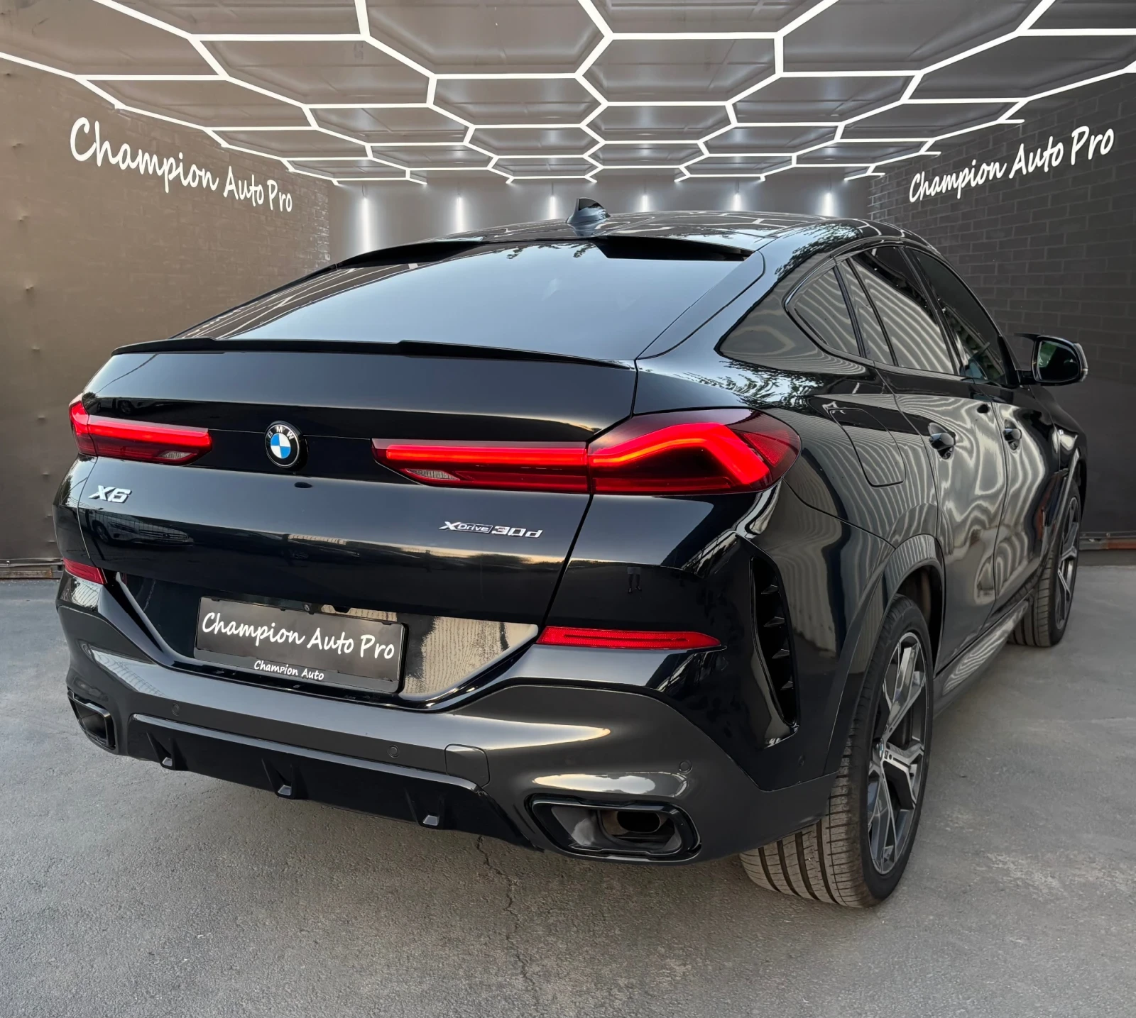 BMW X6 M-Packet Swarovski-FULL - изображение 6