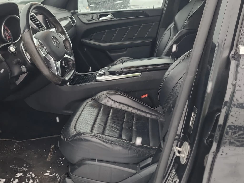 Mercedes-Benz ML 63 AMG * CARFAX * БЕЗ ПЪРВОНАЧАЛНА ВНОСКА - изображение 5