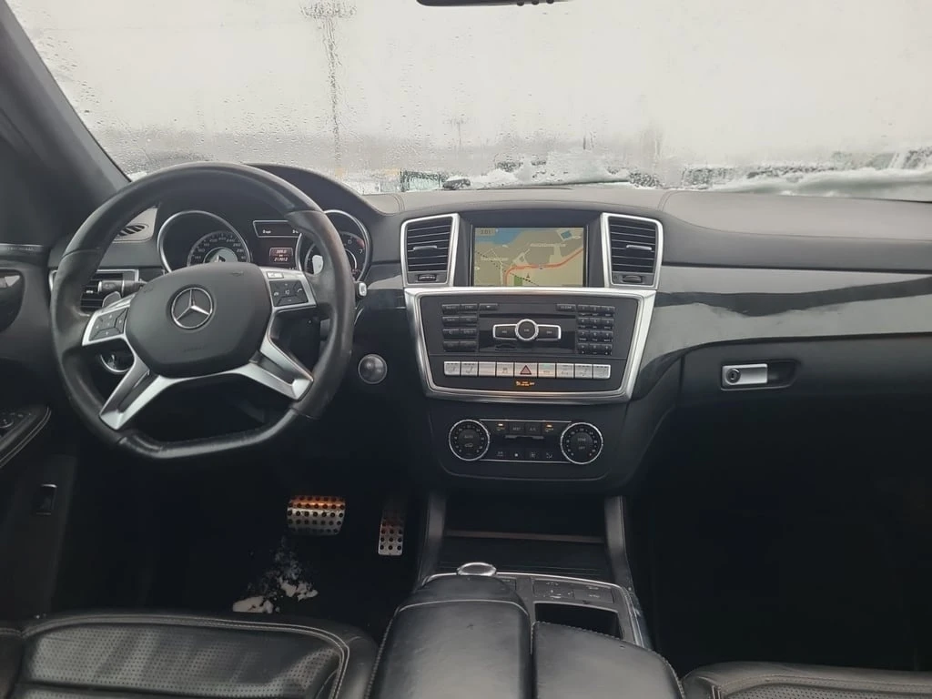 Mercedes-Benz ML 63 AMG * CARFAX * БЕЗ ПЪРВОНАЧАЛНА ВНОСКА - изображение 10