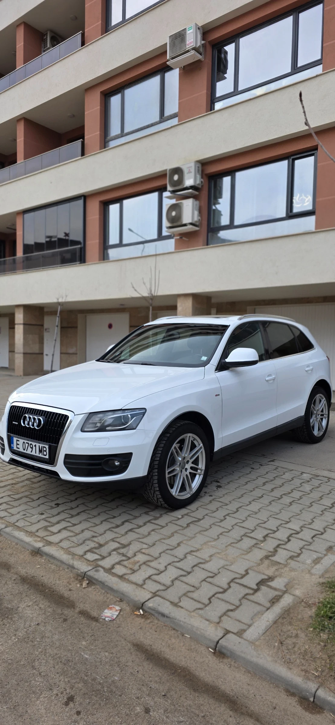 Audi Q5 QUATTRO 3d 240к.с. - изображение 2