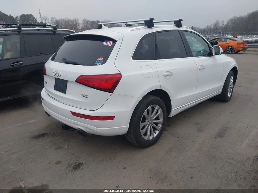 Audi Q5 2.0T PREMIUM, снимка 5 - Автомобили и джипове - 53856728
