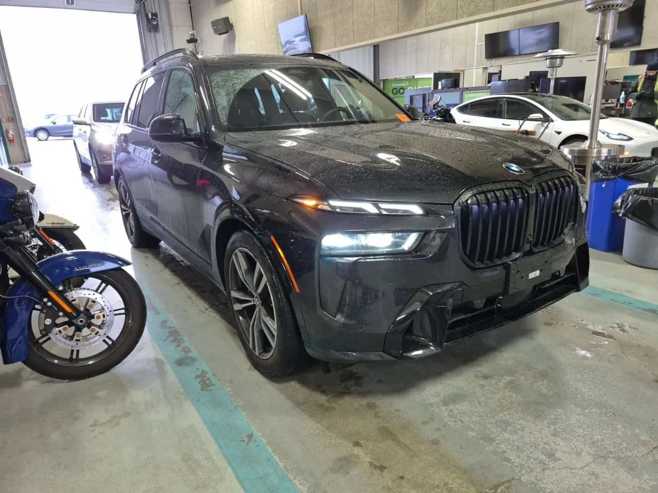 BMW X7 * XDRIVE40I * CARFAX * БЕЗ ПЪРВОНАЧАЛНА ВНОСКА, снимка 2 - Автомобили и джипове - 53973279