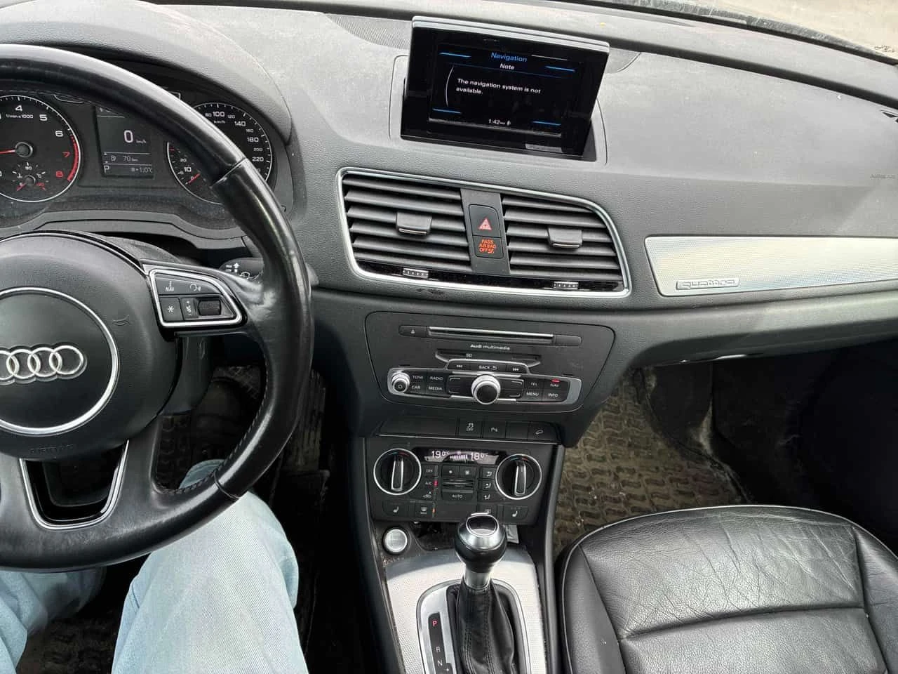 Audi Q3 * Progressiv * CARFAX * 2 КЛЮЧА * ПАНО * KEYLESS, снимка 9 - Автомобили и джипове - 54141362