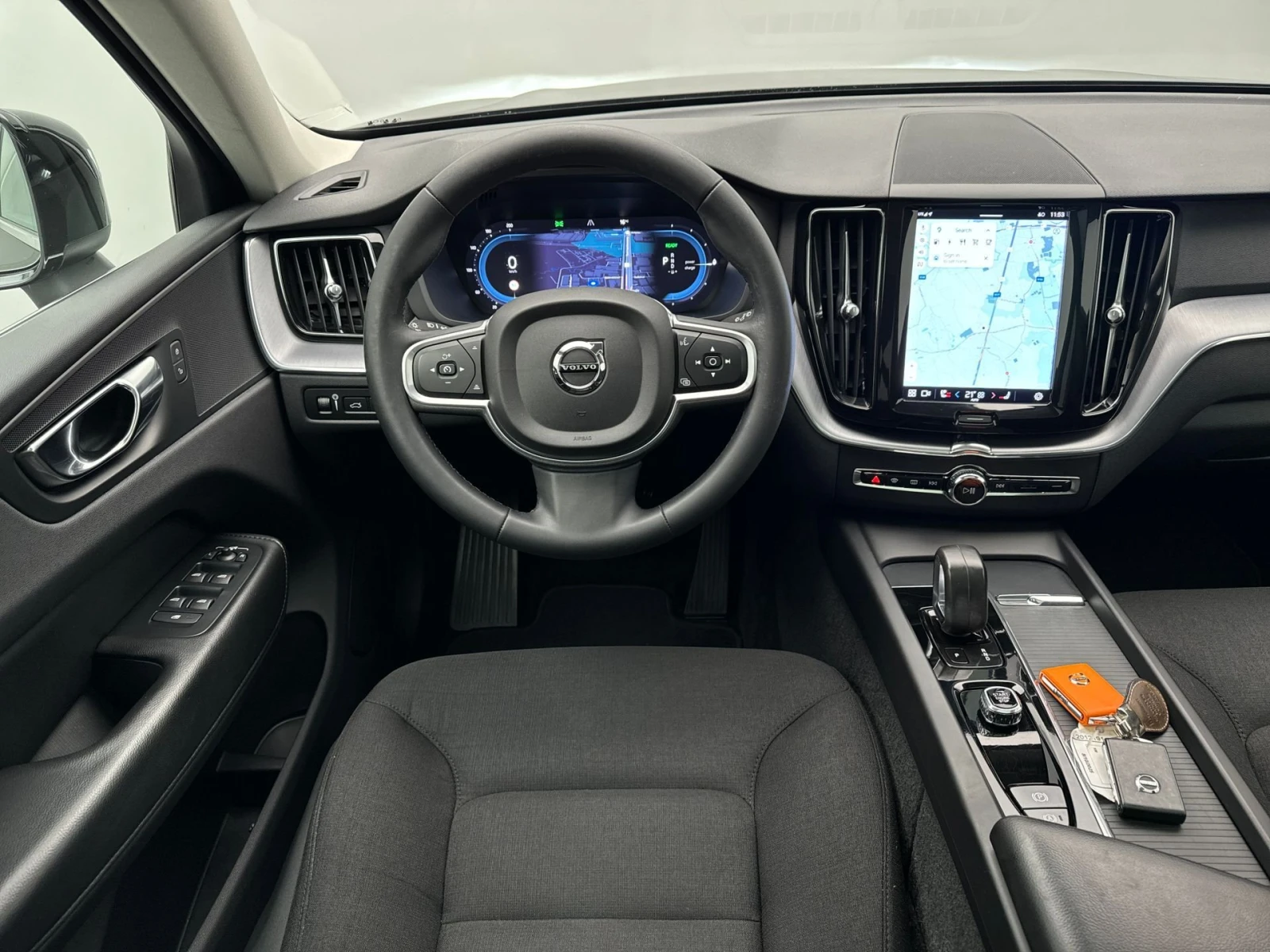 Volvo XC60 T6 Inscription Hybrid, снимка 7 - Автомобили и джипове - 54143950