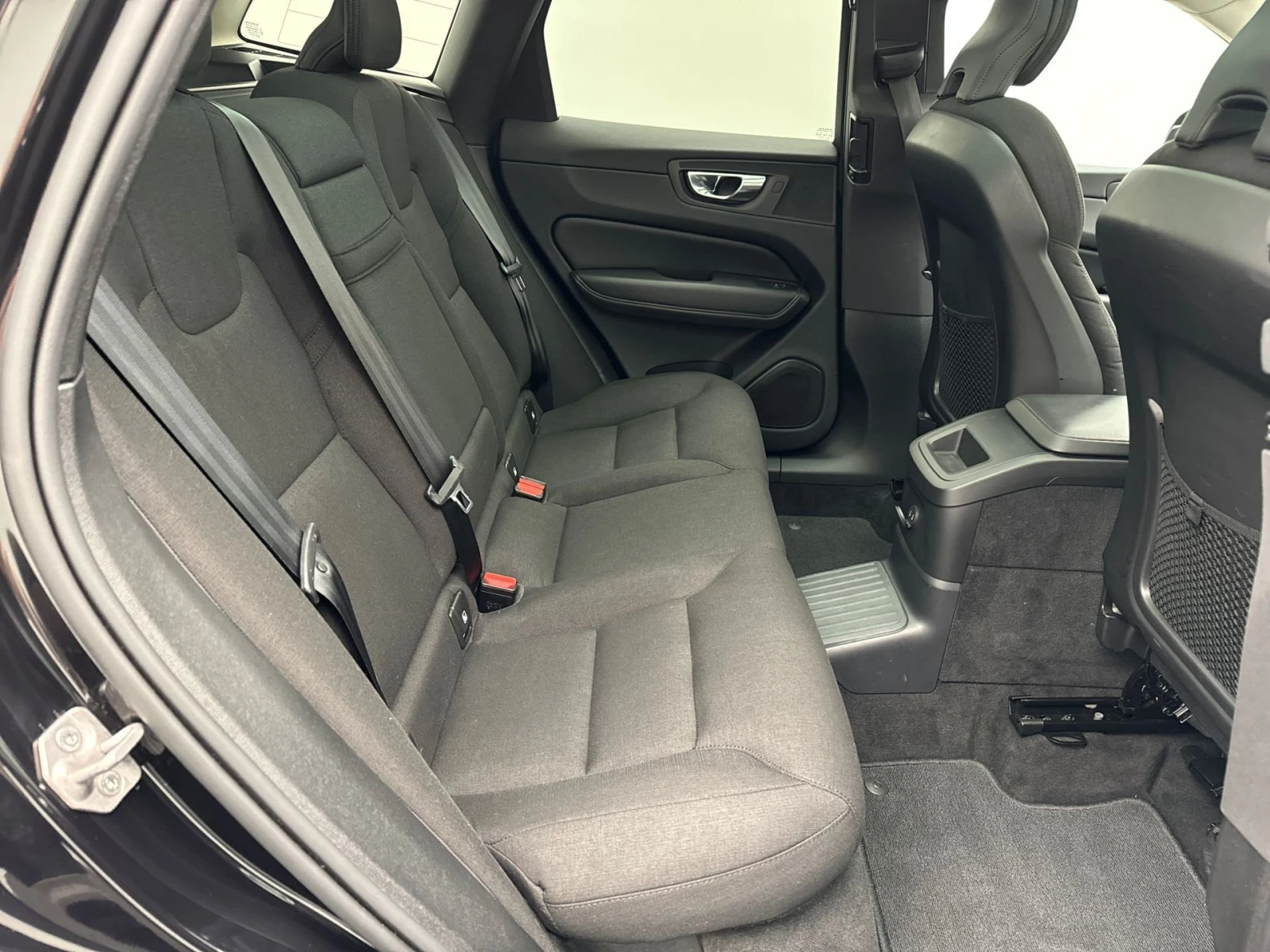 Volvo XC60 T6 Inscription Hybrid, снимка 10 - Автомобили и джипове - 54143950