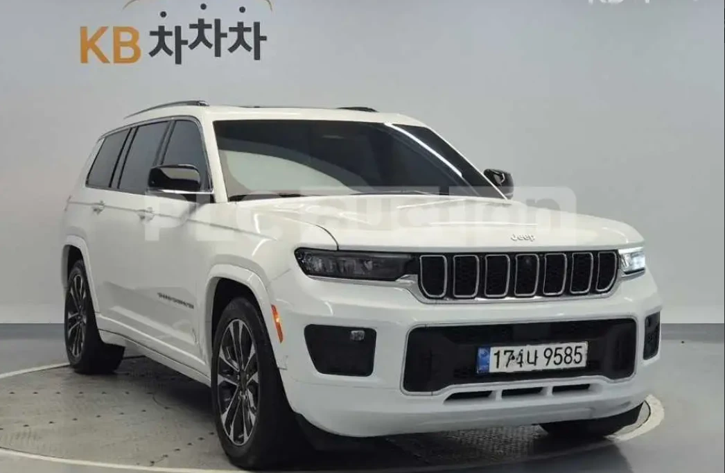 Jeep Grand cherokee OVERLAND, снимка 2 - Автомобили и джипове - 54160928