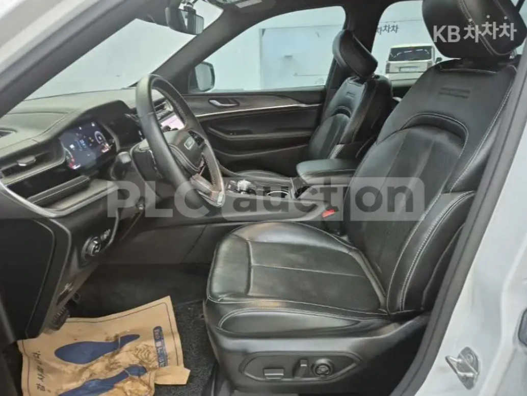 Jeep Grand cherokee OVERLAND, снимка 6 - Автомобили и джипове - 54160928