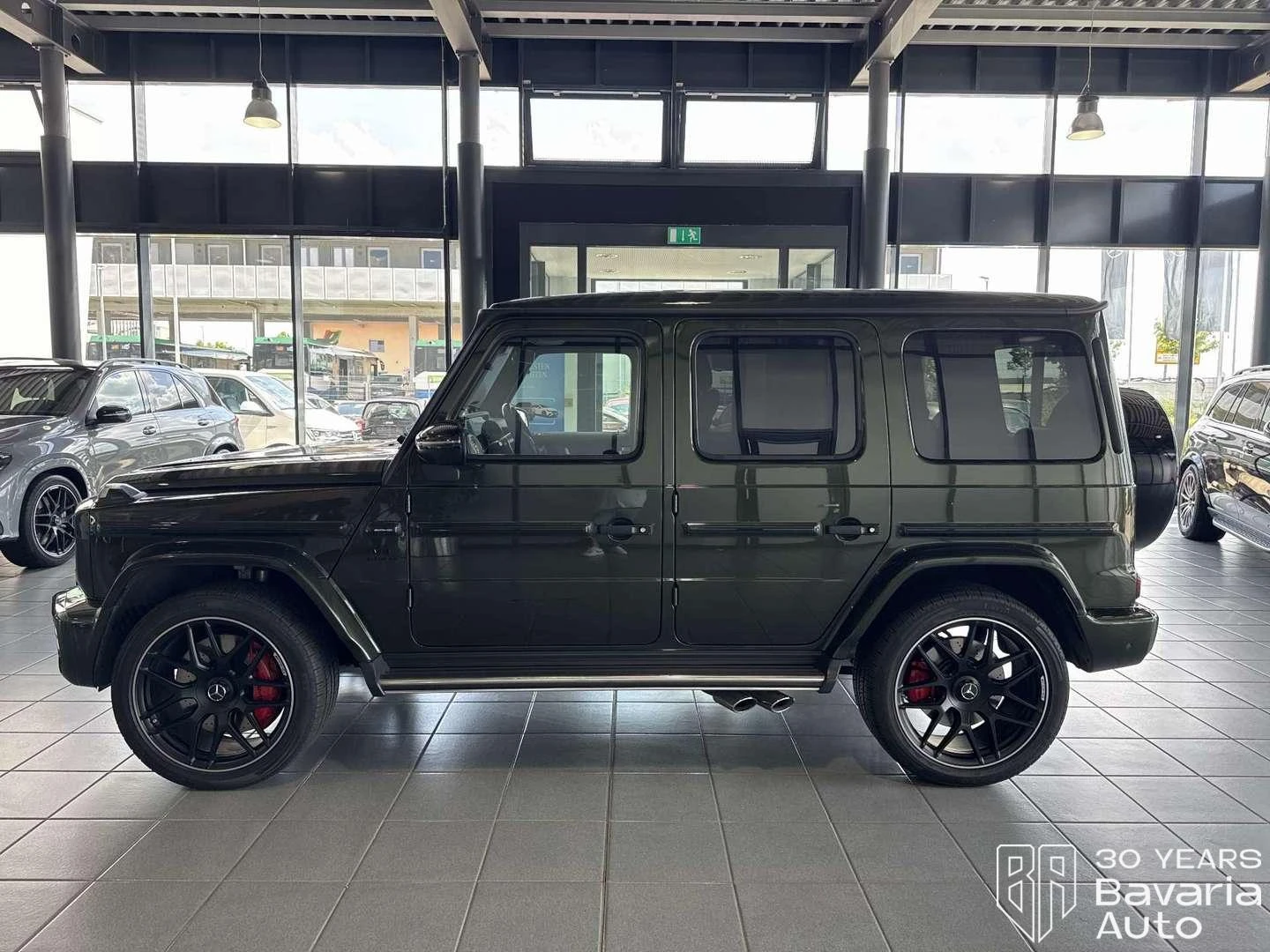 Mercedes-Benz G 63 AMG 9G-Tronic, снимка 2 - Автомобили и джипове - 54986300