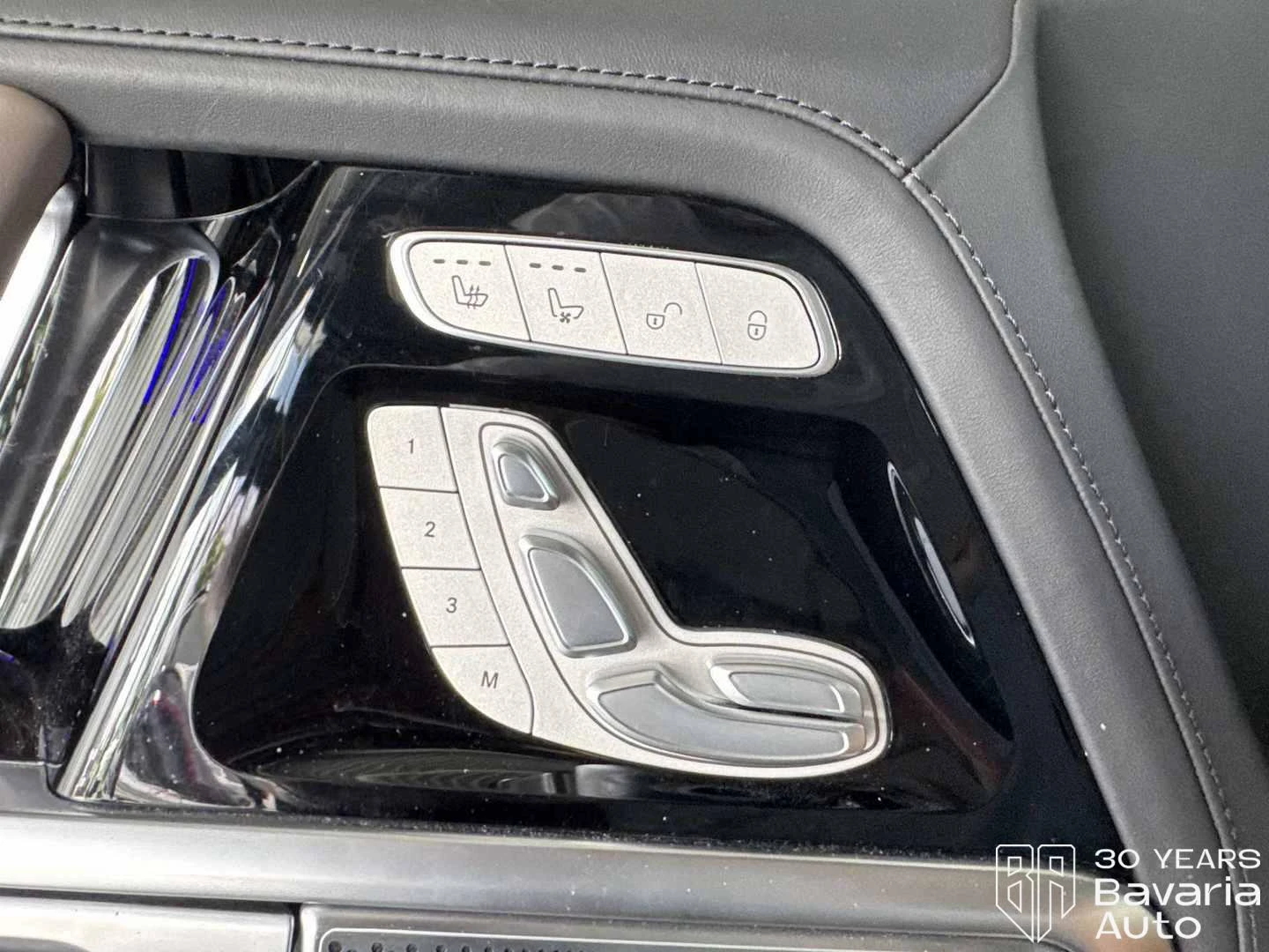 Mercedes-Benz G 63 AMG 9G-Tronic, снимка 11 - Автомобили и джипове - 54986300