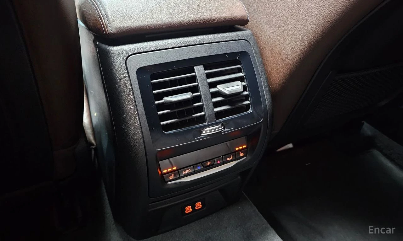 BMW X4 M40i* LASER* DISTRONIC* HARMAN* ОБДУХВАНЕ* ПАНОРАМ, снимка 17 - Автомобили и джипове - 55084438