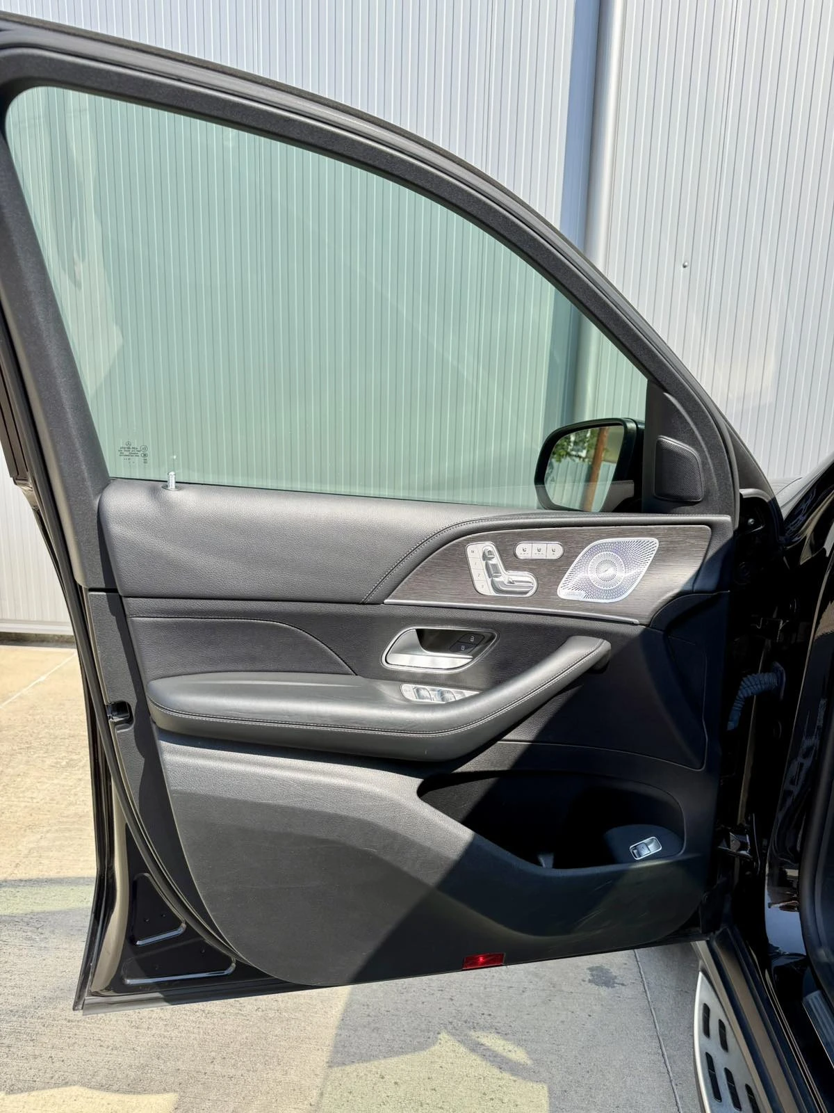 Mercedes-Benz GLE 53 4MATIC Night Package, снимка 15 - Автомобили и джипове - 56032524