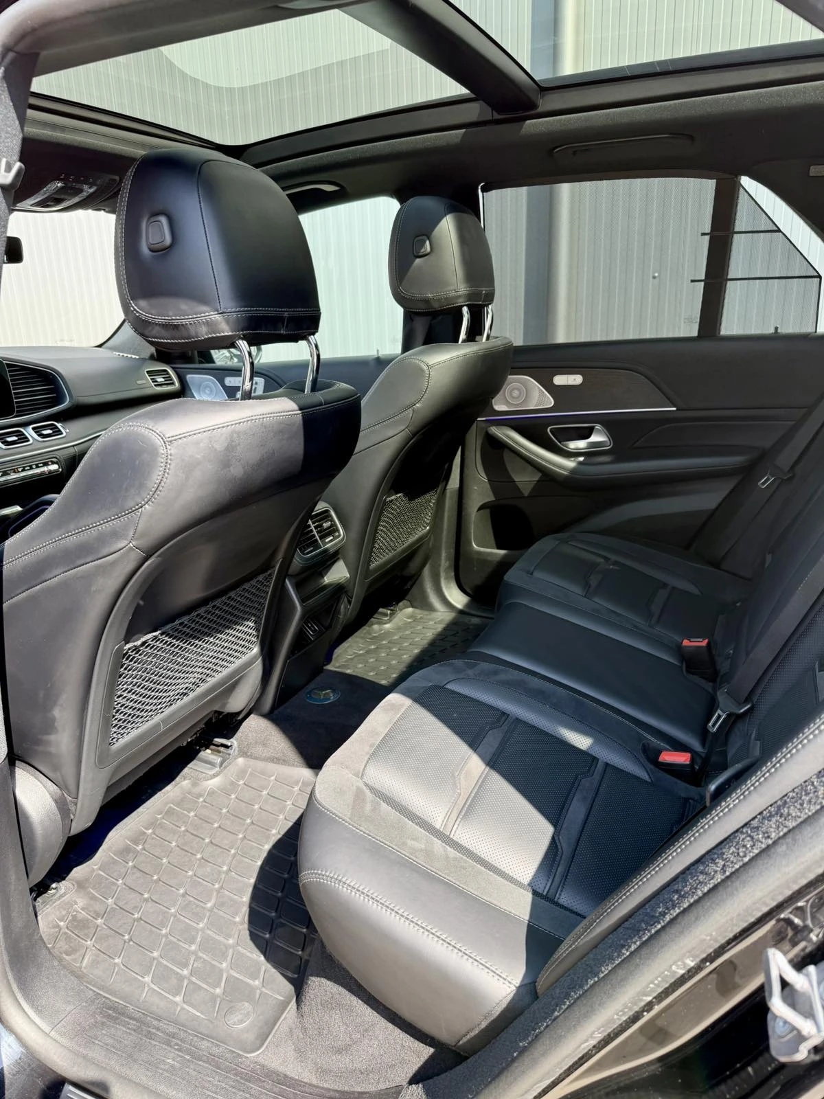 Mercedes-Benz GLE 53 4MATIC Night Package, снимка 10 - Автомобили и джипове - 56032524