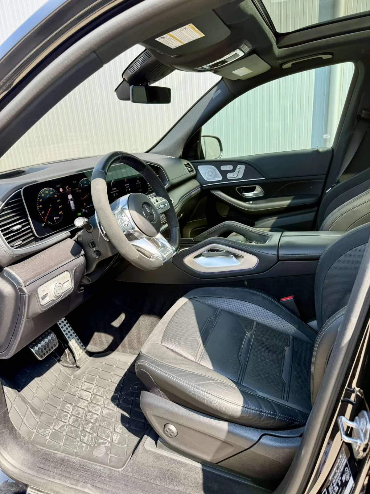 Mercedes-Benz GLE 53 4MATIC Night Package, снимка 9 - Автомобили и джипове - 56032524
