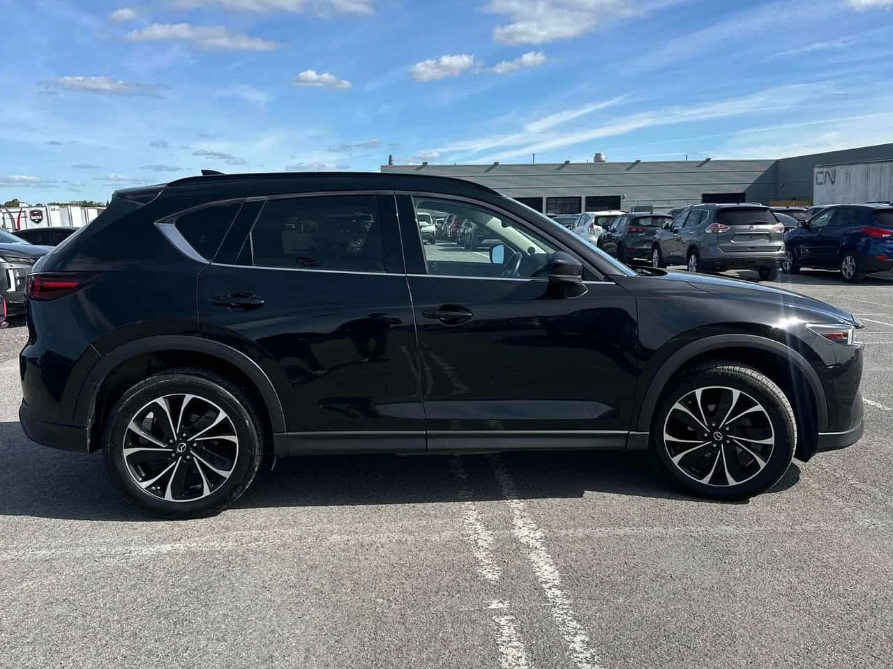 Mazda CX-5 * AWD * АВТОКРЕДИТ * ГЛАВНО ПРЕДСТАВИТЕЛСТВО, снимка 4 - Автомобили и джипове - 56213440