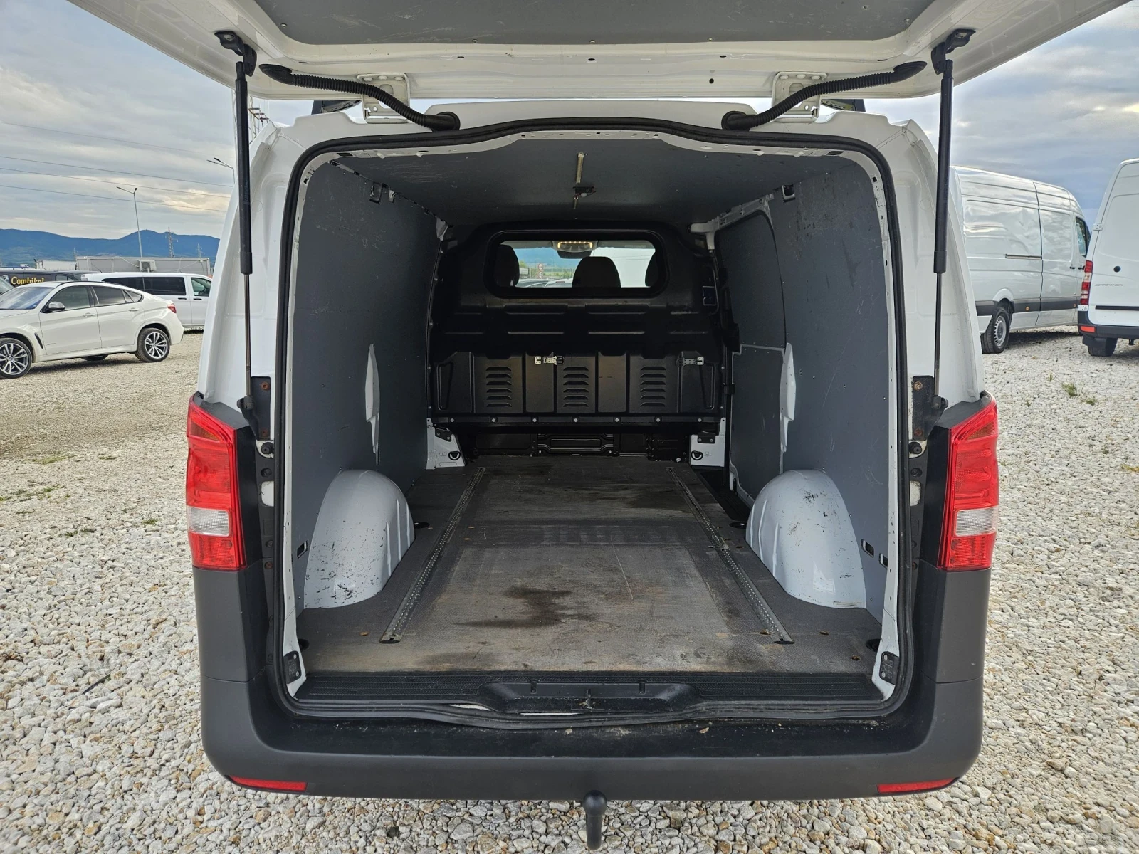 Mercedes-Benz Vito 114 | Mobile.bg   13