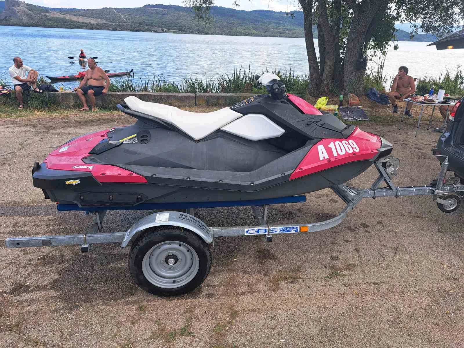 Джет Bombardier Sea Doo Spark - изображение 2