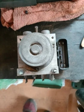 Продавам АБС за Нисан Х Трейл 2.2Д, снимка 1