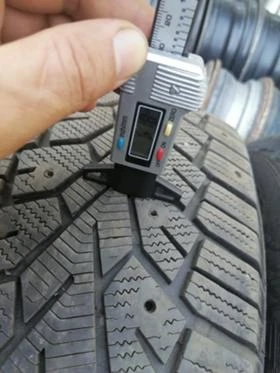Гуми Зимни 245/70R16, снимка 5