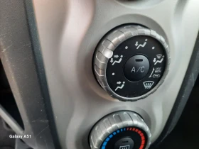 Toyota Yaris 1000 куб. Бензин, КЛИМАТИК , снимка 15