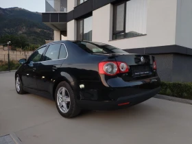 VW Jetta 2.0 TDI BKD 140hp 6ск Подгреви , снимка 17