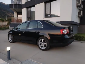 VW Jetta 2.0 TDI BKD 140hp 6ск Подгреви , снимка 8