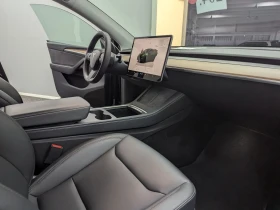 Tesla Model Y Performance Dual motor , снимка 15