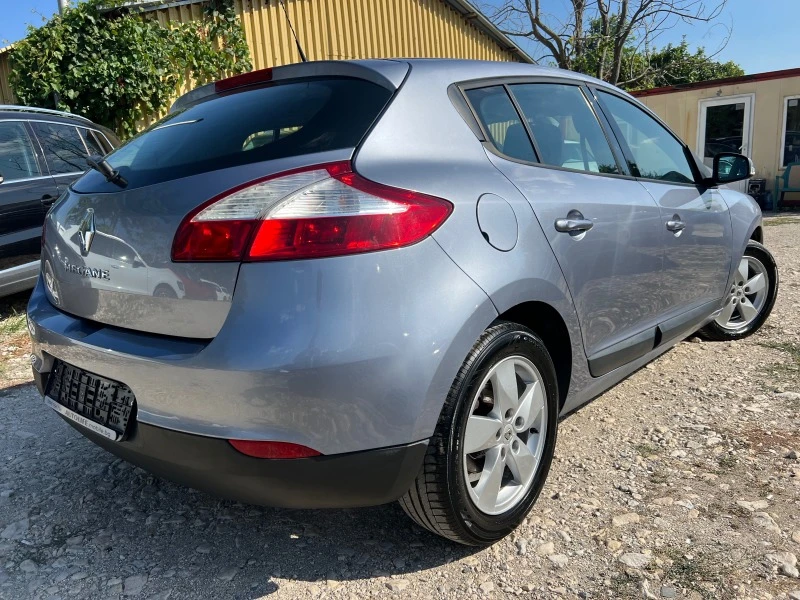 Renault Megane 1.6 B/GPL, снимка 2 - Автомобили и джипове - 46735158